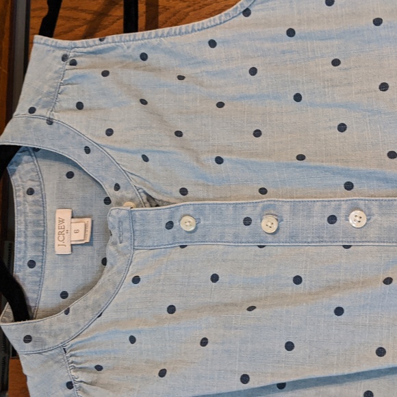 J Crew Sleeveless Chambray Top - Picture 5 of 7